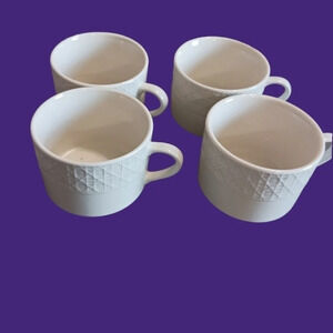 Oneida set of 4 coffee cups contemporary criss-cross line design